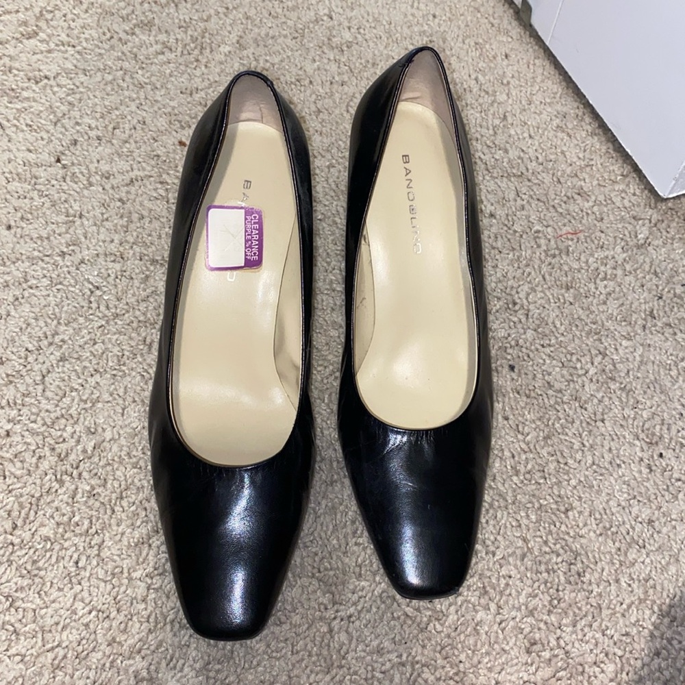 Black heels WIDE